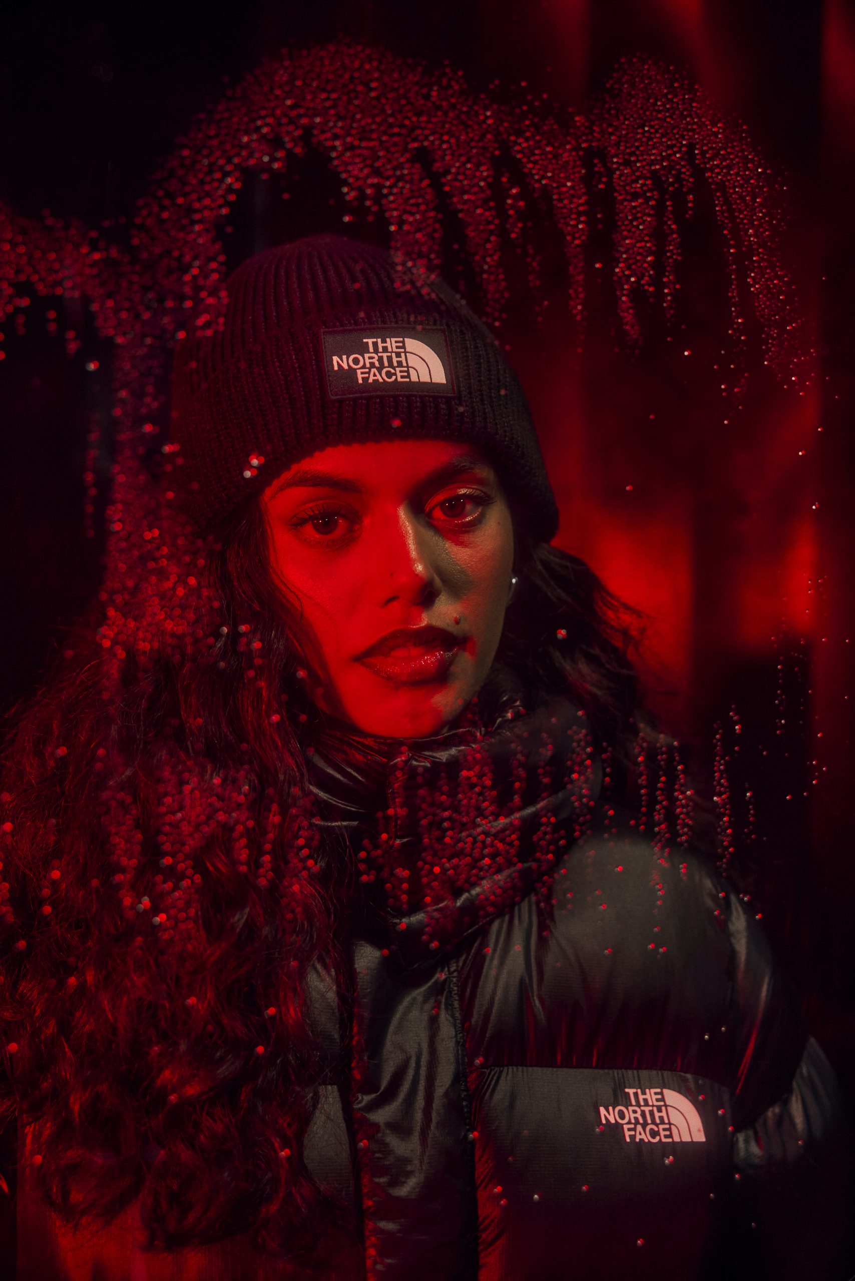 Outfit total black Halloween, campagna Bonfire Blackout di JD Sports